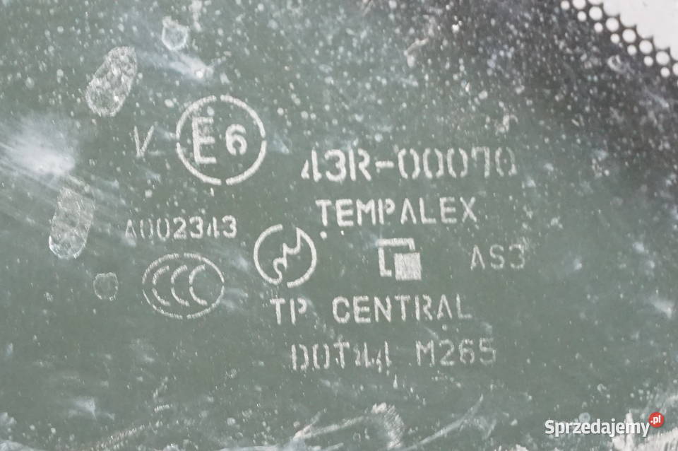 SZYBA KAROSERYJNA PRAWA TYŁ TYLNA INFINITI FX35 Karoseryjne wielkopolskie