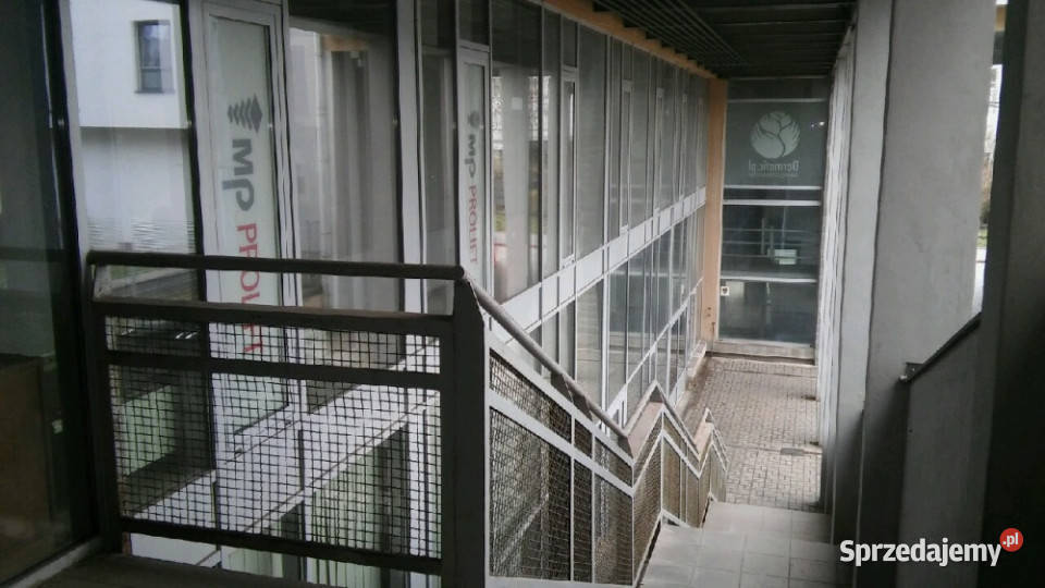 Sprzedam lokal użytkowy 511 m2 plus 4 miejsca Poznań