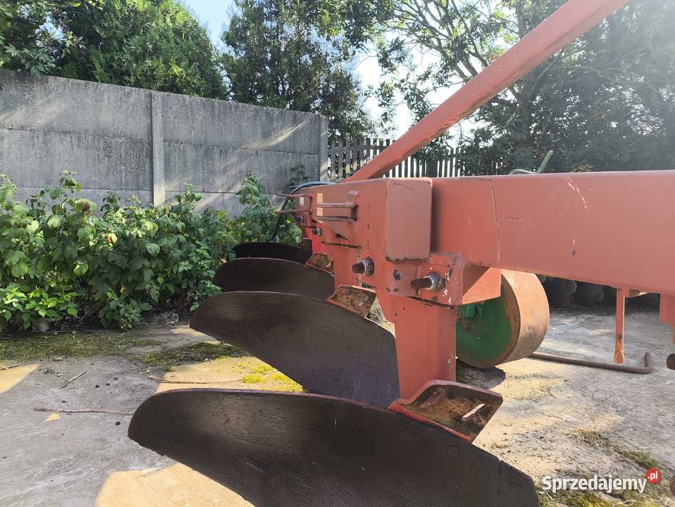 Sprzedam pług Staltech U006 łódzkie Filipów