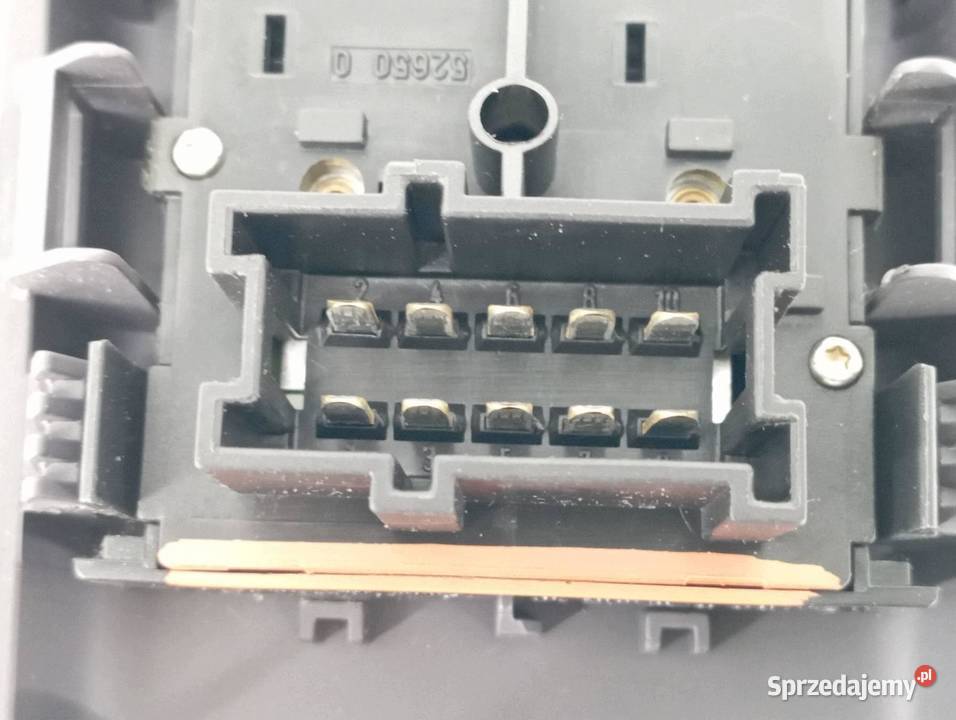 PRZEŁĄCZNIK SZYB 1688202710 MercedesBenz Aklasa