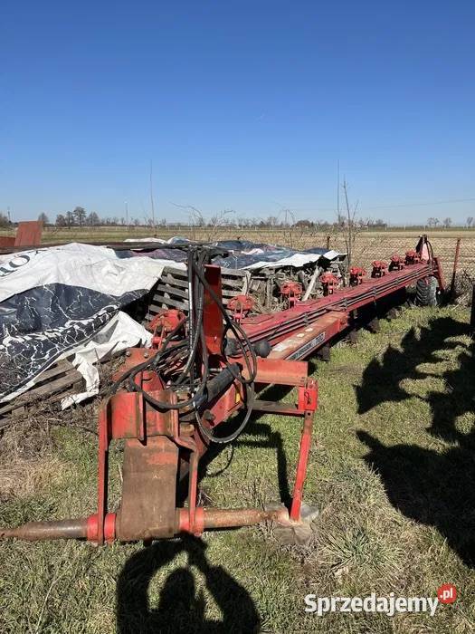 Pług Massey Ferguson overum 8 skib nie lemken nieuszkodzony Maszyny rolnicze Pobiedziska sprzedam