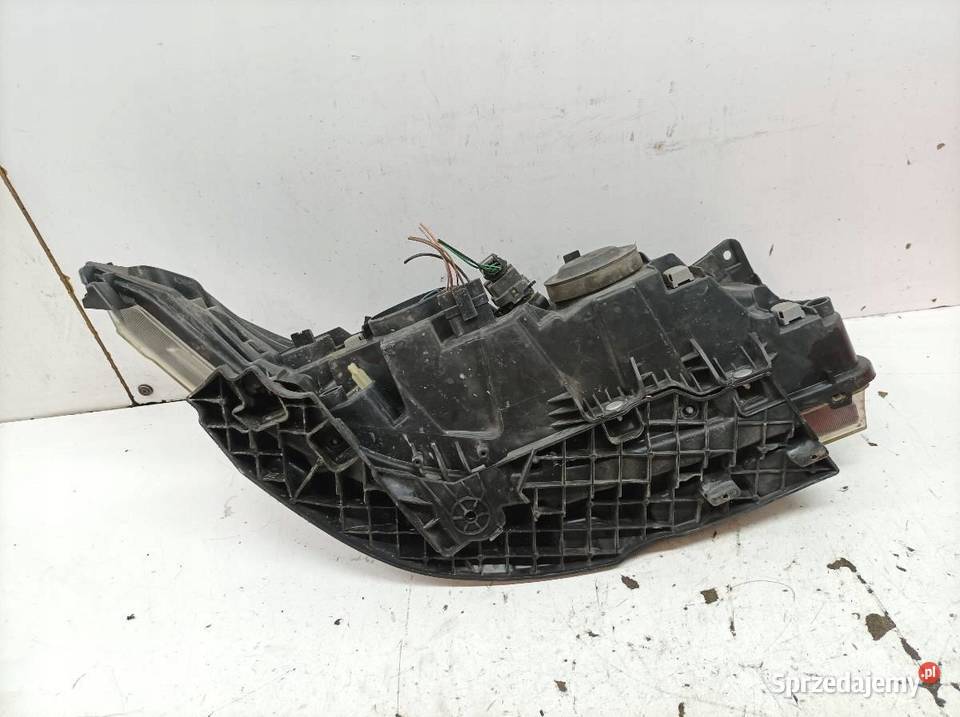 LAMPA PRZÓD LEWA EU LIFT 8200481196 Renault Rok produkcji 2006