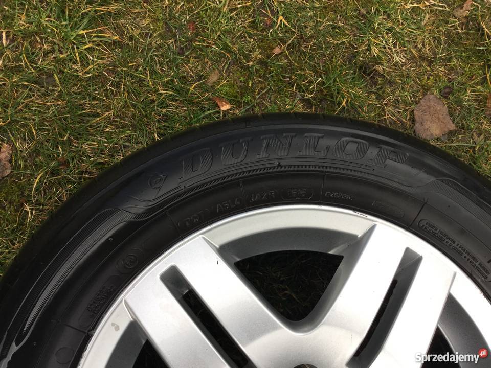 Felgi 15 z oponami letnimi golf IV orginał Borne Sulinowo sprzedam