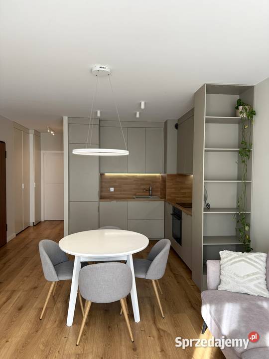 2 pokoje z halą garażową Gdańsk Śródmieście