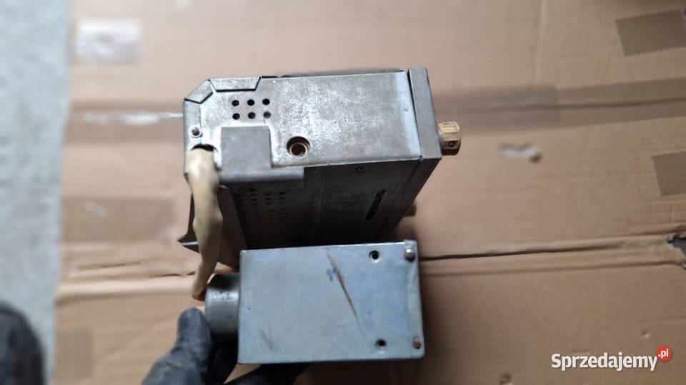 Radio samochodowe A8 M z blokiem zasilania Gaz Kraków