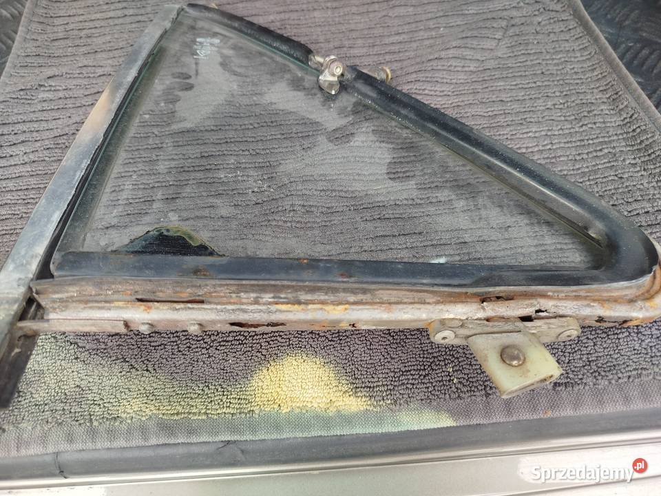 Szyba fiat 126 trójkat prawe drzwi 79 r osobowe Opole