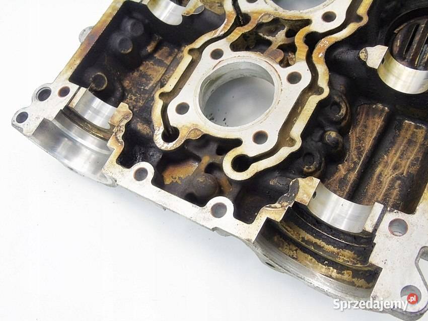 POKRYWA ZAWORÓW 20 T TURBO VOLVO S40 V40 1001852 Głowice cylindrów Sosnowiec