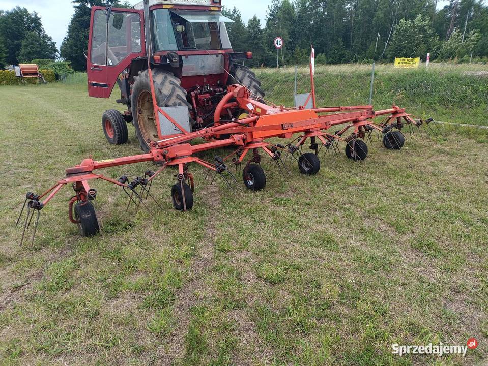 Przetrząsarka kuhn GF 6301 zgrabiarka