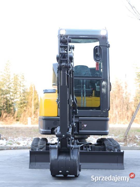 Minikoparka 3 t Mller Machinery MB 30 S silnik Pleszew