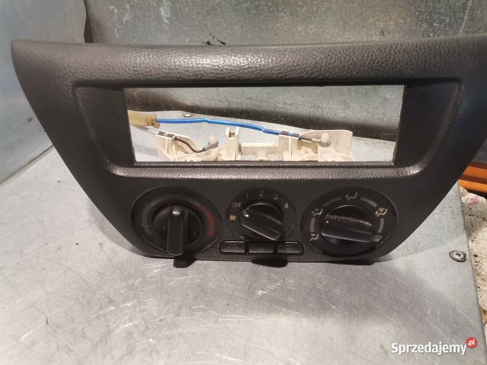 PANEL STEROWANIA NAWIEWU MITSUBISHI LANCER 7 Rok produkcji 2003 Nowy Sącz
