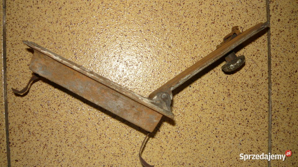 Drzwiczki żeliwne rewizyjne wyciorowe do pieca Sokółka