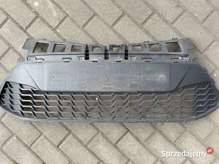 HYUNDAI I30 KRATKA ŚRODKOWA ZDERZAKA 865612R500 Szczerbice
