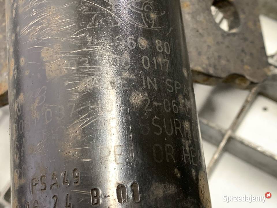 AMORTYZATOR PRAWY PRZÓD ZE SPRĘŻYNĄ OPEL VIVARO