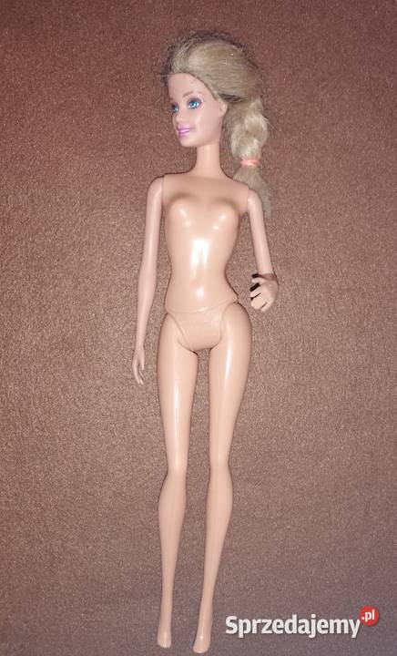 Lalka Barbie w srebrnej sukience miniMattel