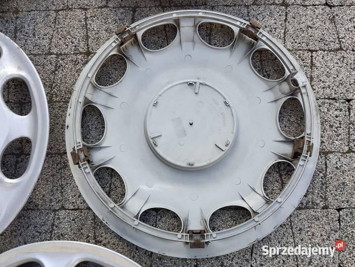 Kołpak Mercedes 15 A1684010124 sztukę sprzedam