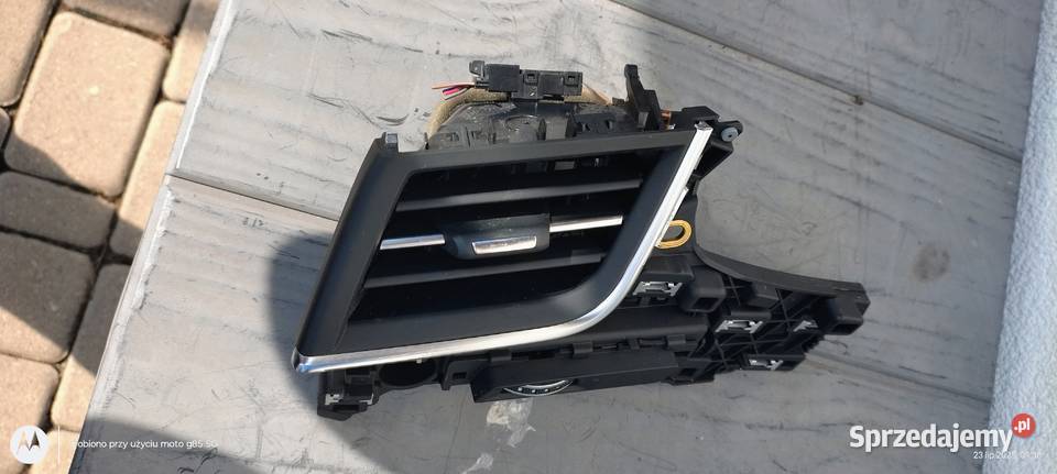 Kratka wlot nadmuchu konsoli lewa Audi Q7 4m Lubin sprzedam