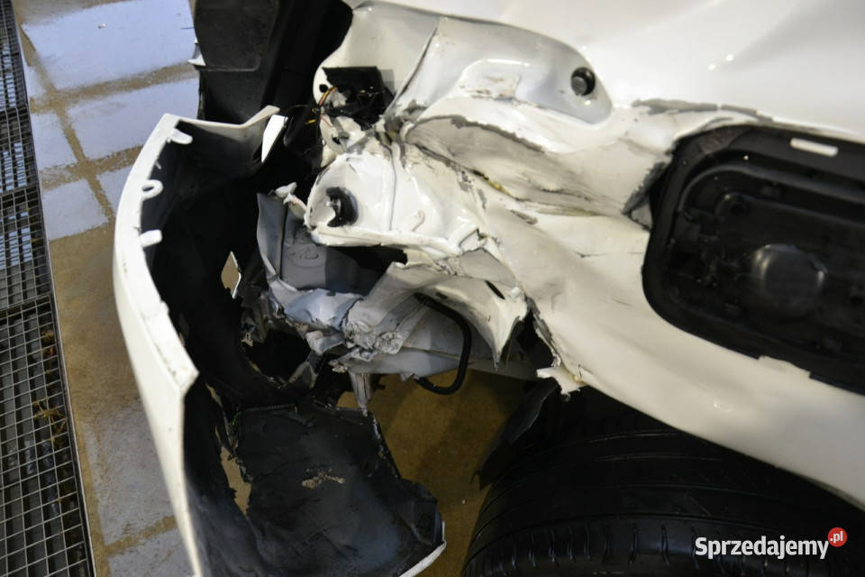 Peugeot 308 ŁADNY 12 benzyna 110 ledy tablet Kęty