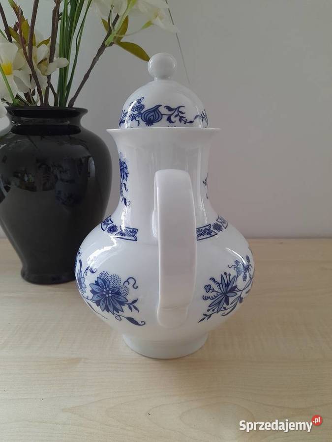 Porcelanowy dzbanek Ilmenau wzór cebulowy Bogatynia
