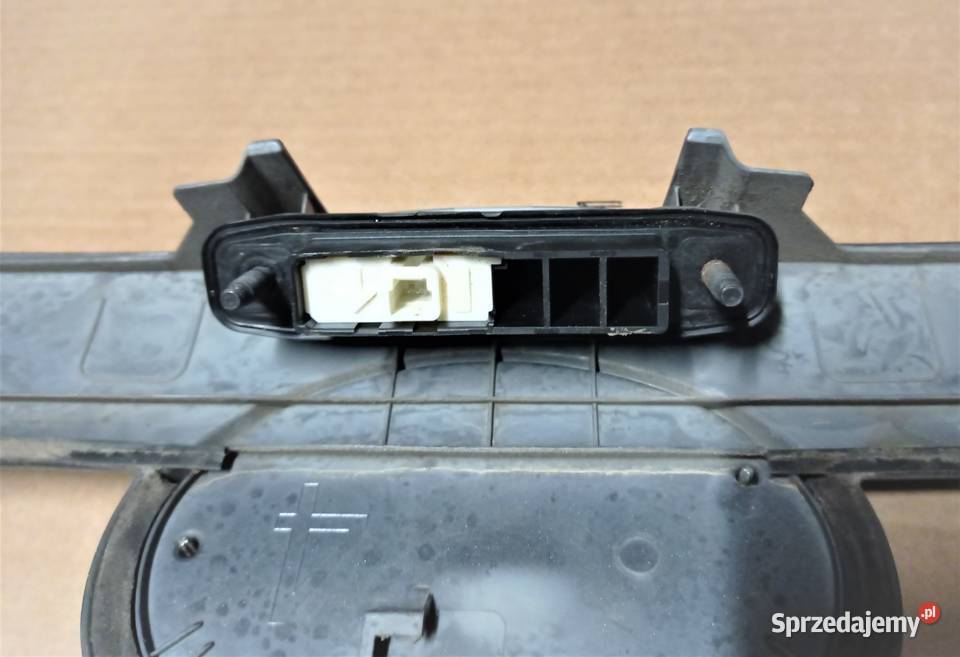 Listwa uchwyt klapy tylnej Toyota Verso 1G3 Białystok