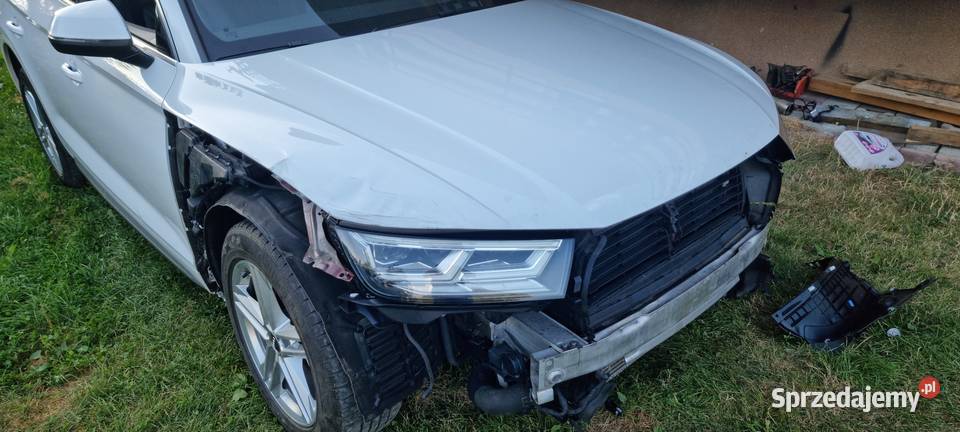 Posiadam do sprzedania uszkodzoną maskę do Męcina