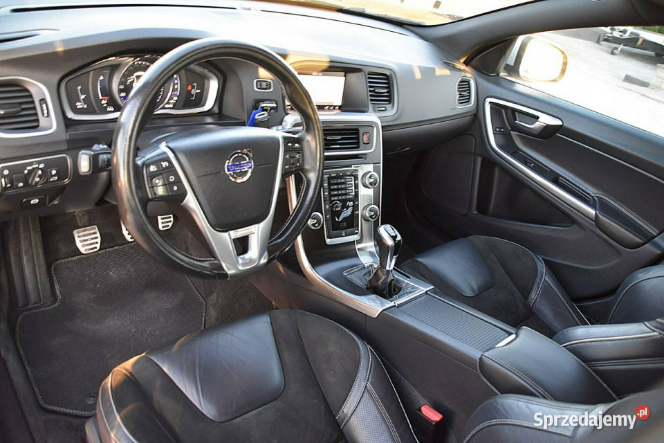 Volvo V60 20D4 190 RDesign Alcantara Led Navi Nowe Kucice