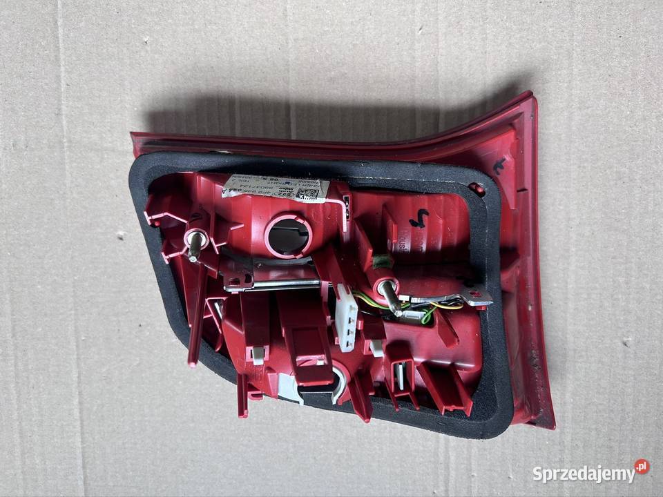 Lampa Audi a6 c6 kombi prawa 4F9945094A Grudziądz