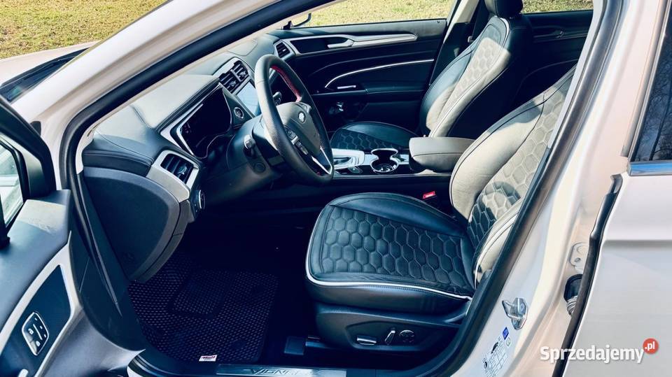 Ford mondeo vignale hybryda full 187KM Branice