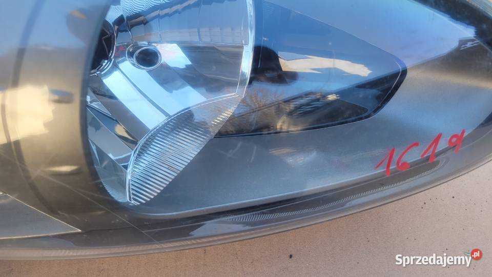 FIAT PUNTO EVO 09 REFLEKTOR LAMPA PRZÓD PRAWA Ruda Śląska