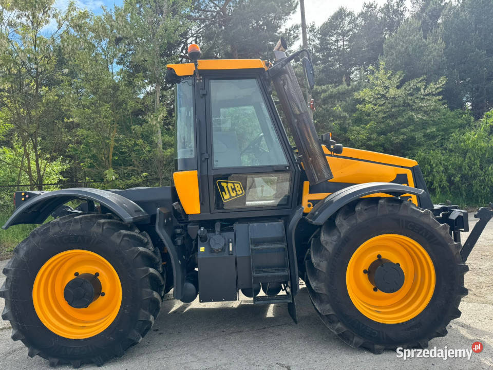 Ciągnik JCB FASTRAC 2140 4x4 155 TUZ 2 x przedni Kuków