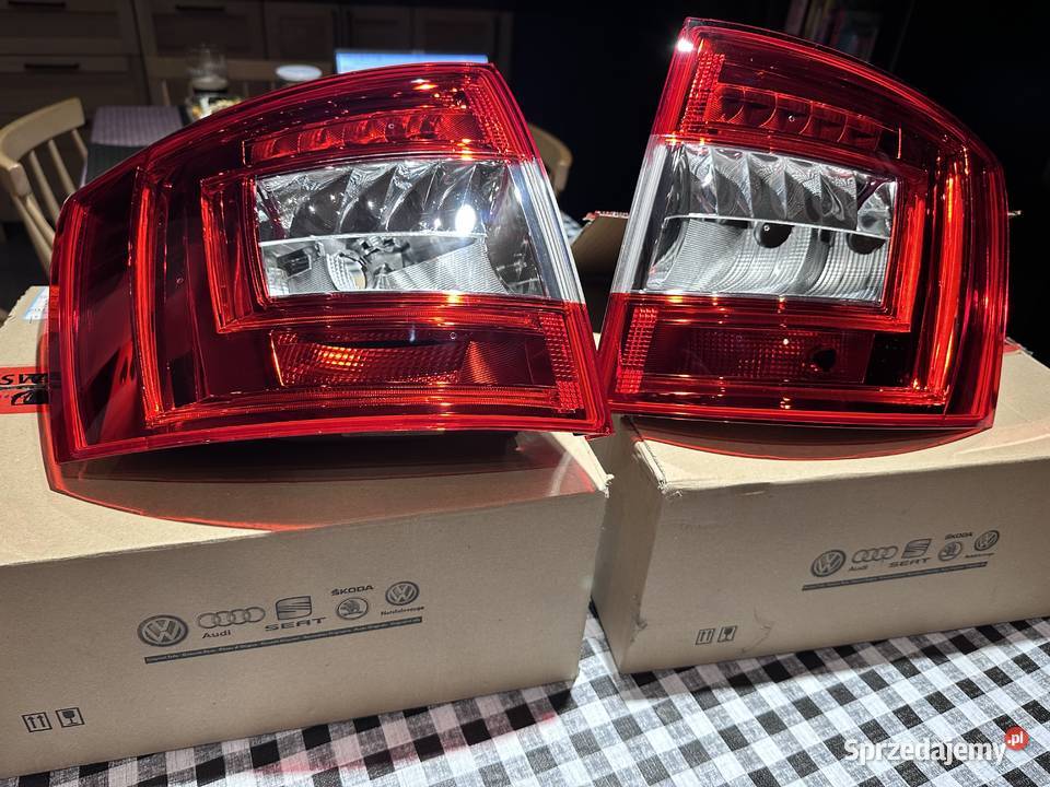 Lampy Tył Skoda Octavia Kombi 3komplet prawa śląskie Bielsko-Biała