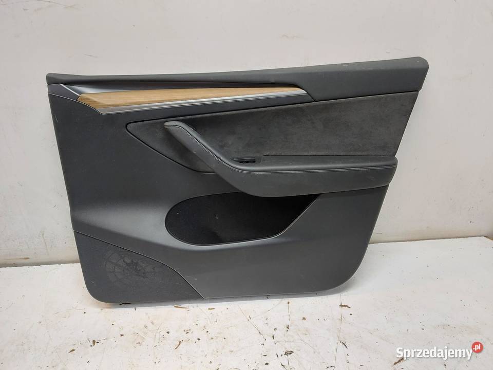 TESLA MODEL Y 2023r Tapicerka boczek drzwi przód osobowe
