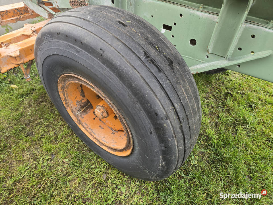 Rozsiewacz wapna nawozów AMAZONE ZG4000 4 tony 6 Baliki