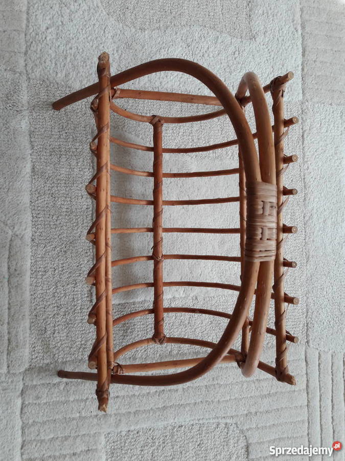 Wiklinowy ażurowy gazetnik Warszawa