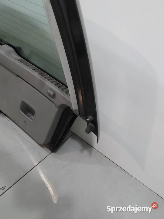 KLAPA TYŁ 5D HB CZARNA VW Volkswagen Golf IV osobowe świętokrzyskie