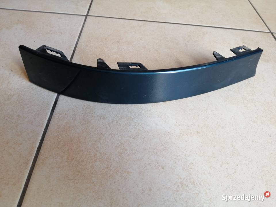 Listwa pod lampę tylną lewą audi a4 b5 8D0945101 lubelskie Opole Lubelskie
