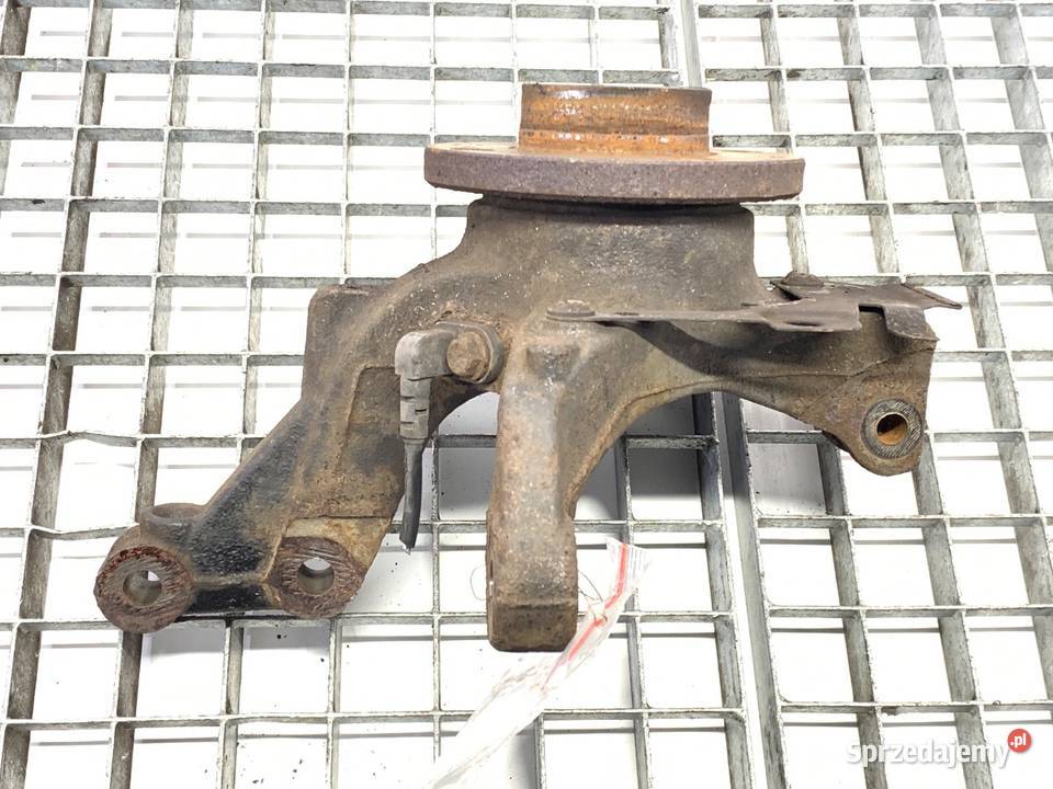 ZWROTNICA PRAWY PRZÓD RENAULT CAPTUR I 09 90 Zwrotnice