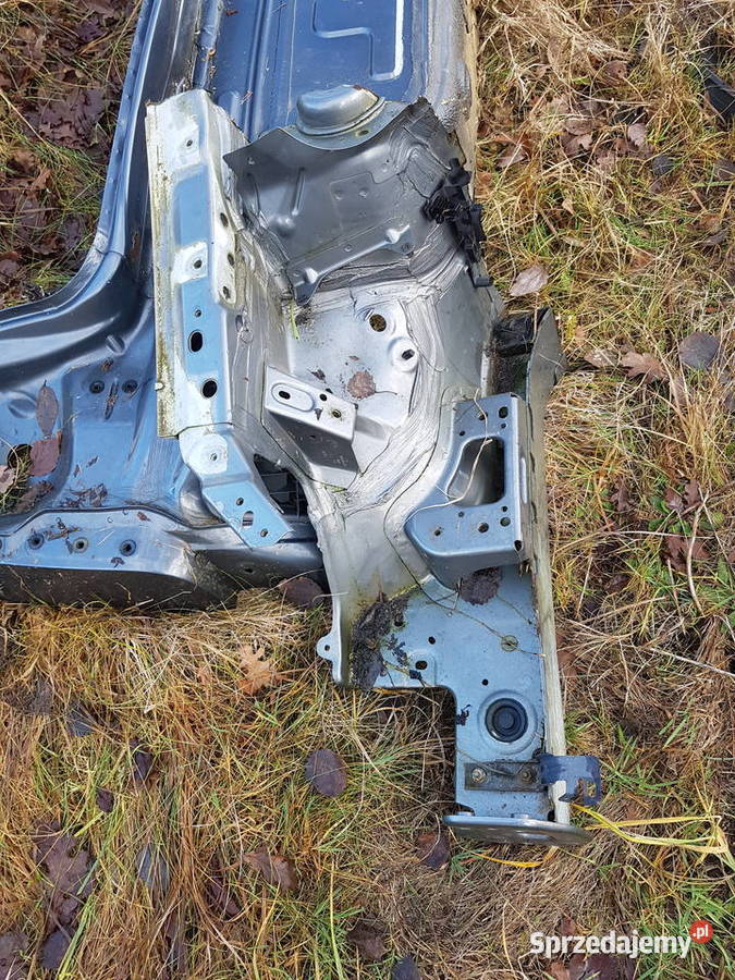 VW GOLF V 2005 2007 PODLUZNICA PRAWA FARTUCH Turek