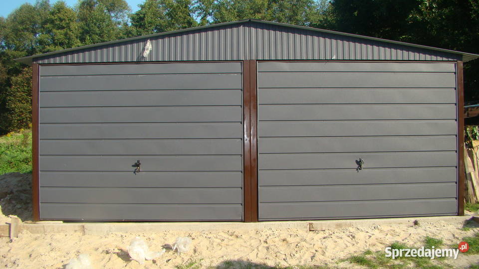 Garaż Blaszany w kolorze Orzech Garaże Blaszane Sprzedaż Chełmża