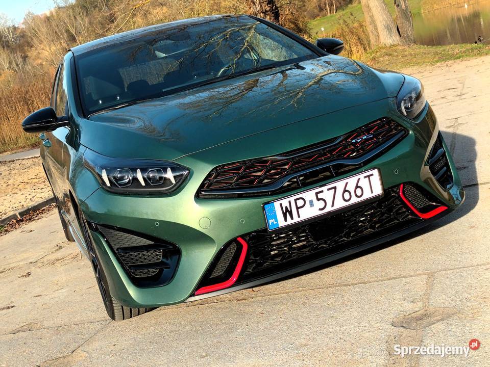 GT Line 2024 światła do jazdy dziennej