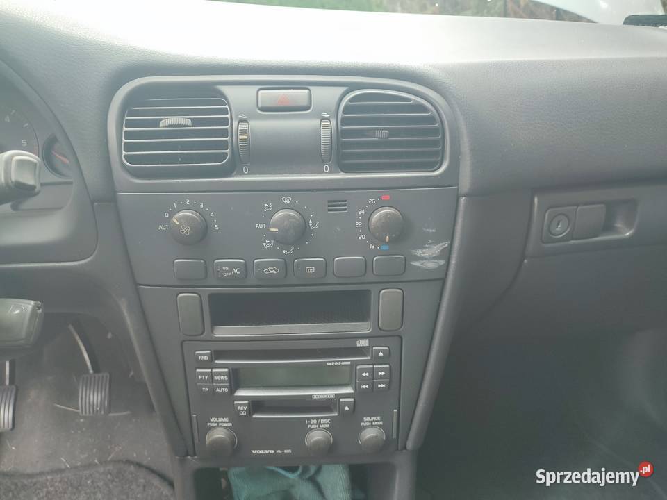 Volvo v40 manualna