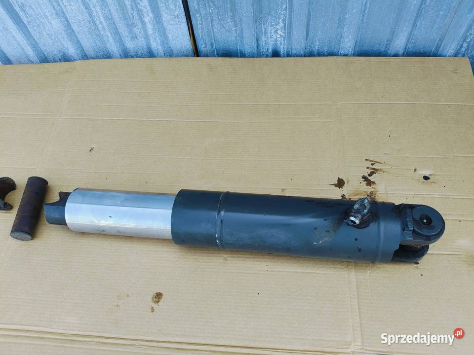 Claas Axion 840 CMatic 2013r 240 A09 Siłownik Stalewo