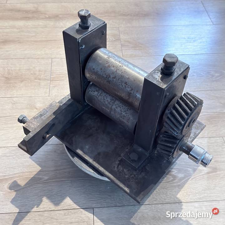 Walcarka do blach 150mm x 10mm manualna solidna Śrem