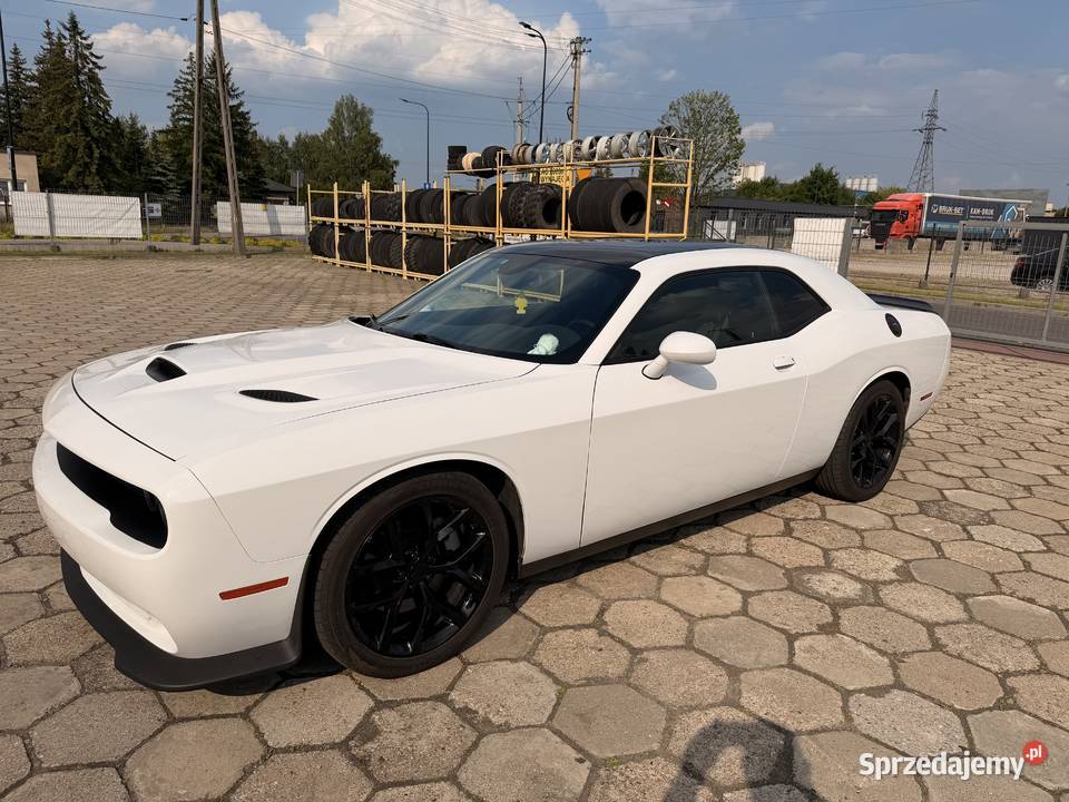 Dodge Challenger RT 57 HEMI Pakiet Hellcat aluminiowe felgi łódzkie Skierniewice