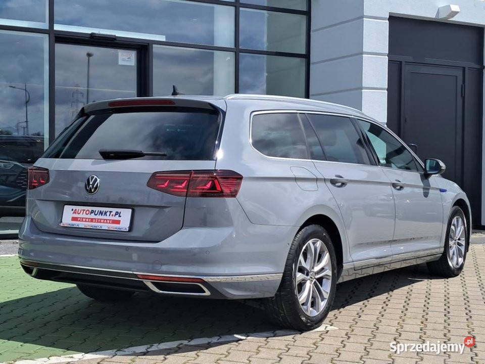 Volkswagen Passat 2022r FV 23 GTE Hybryda Rok produkcji 2022 Passat Tychy