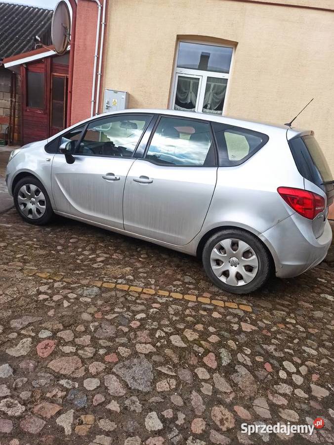 Opel Meriva Opel Meriva B nowa pompa wody nowy Bielsk Podlaski sprzedam