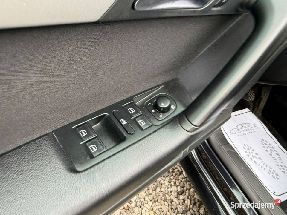 Volkswagen Passat Pierwszy właściciel świetny czarny Paradyż