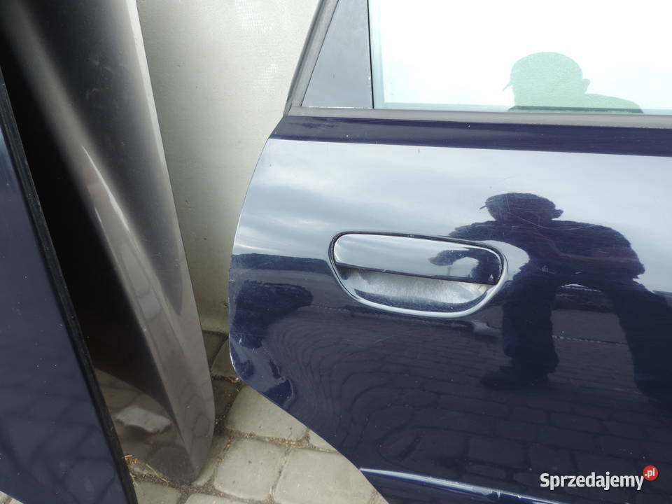 AUDI A4 B5 FL KOMBI DRZWI PRAWE TYLNE LY5K