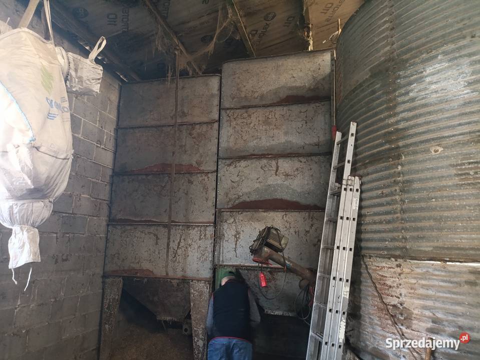 Silos zbożowe dwie sztuki wymiary 15154 Stężyca