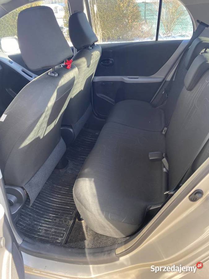 Toyota Yaris benzyna Piotrków Trybunalski sprzedam