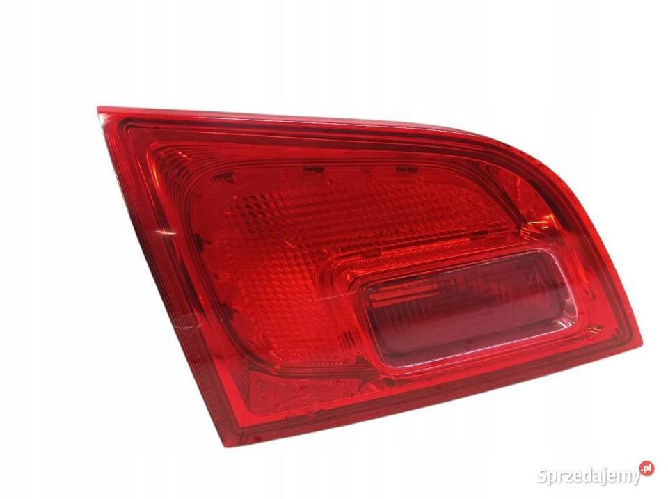 LAMPA TYŁ W KLAPĘ LEWA KOMBI 132782246 Opel